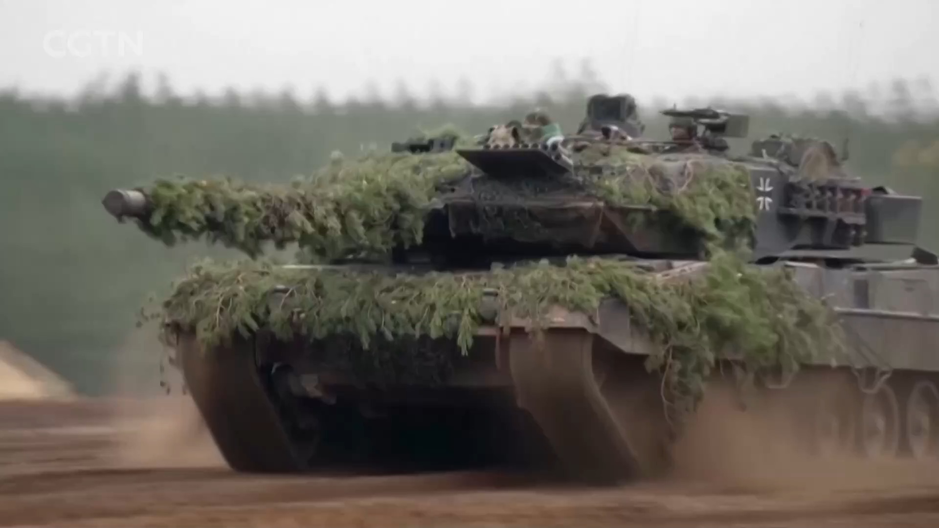 L Allemagne donne son feu vert à l envoi de chars Leopard 1 en Ukraine